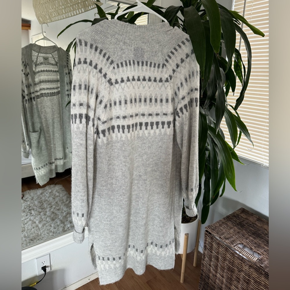 Abercrombie and Fitch Oversized Cardigan Size Small